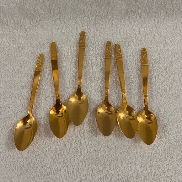 J.L. MENAU German Porcelain 22 Piece White Pink Floral Demitasse Coffee Tea Set - Picture 13 of 16